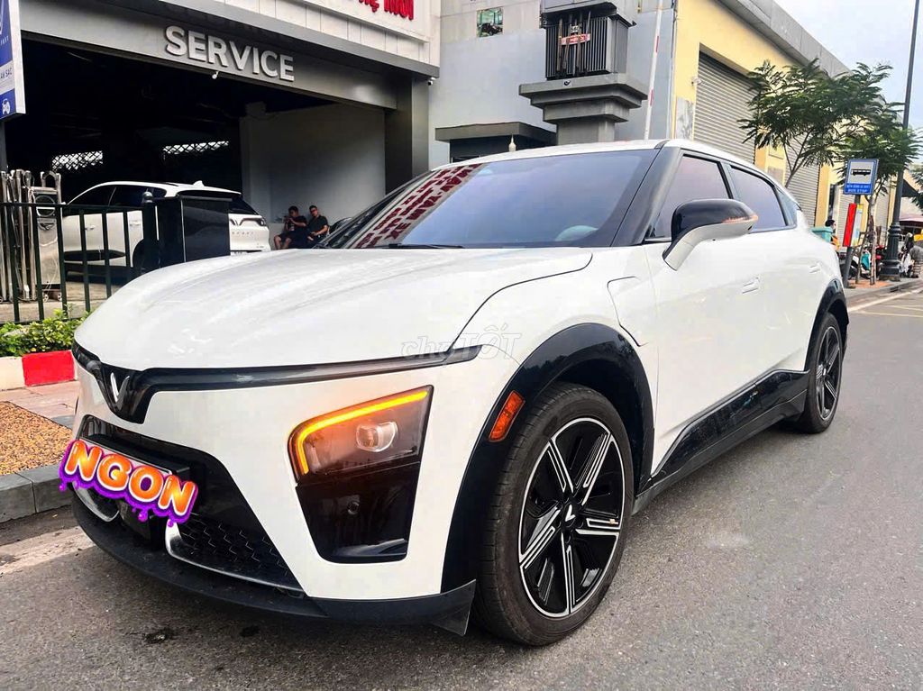 VinFast VF7 2025 Plus - 9000 km. Mua bán Ô tô tại Quận Tân Bình Tp Hồ Chí Minh được đăng bởi ĐÀO NGỌC VŨ hình 5