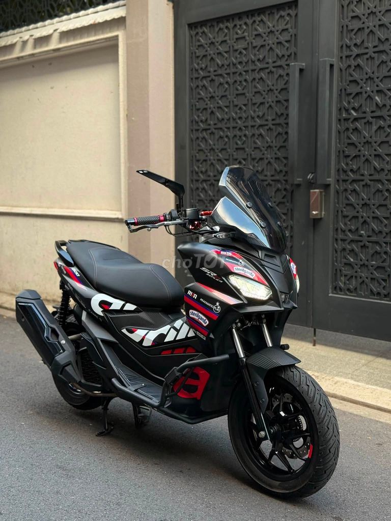 Aprilia SR GT 200 2023 г.в. пробег 25000 км с уполномоченным учетом