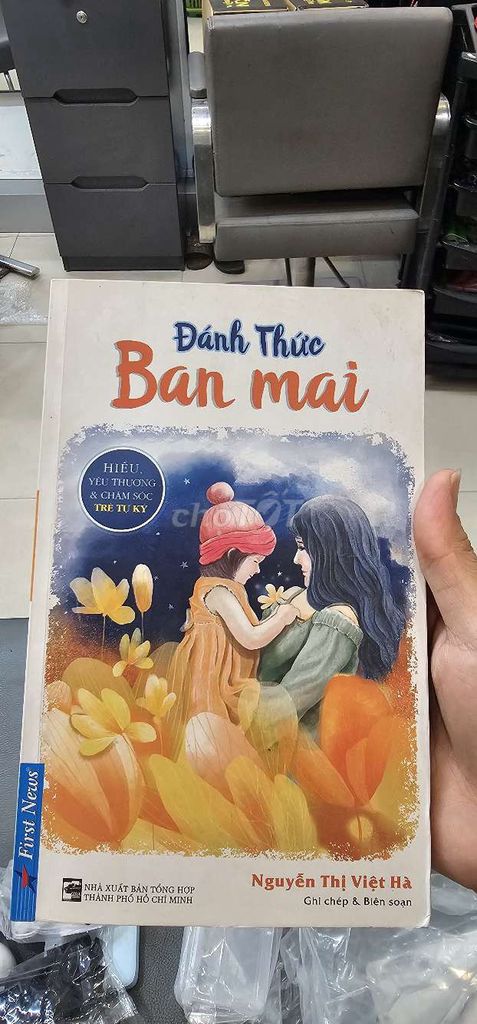 Sách Đánh Thức Ban Mai Nuôi dạy con. Mua bán Sách tại Quận Hà Đông Hà Nội được đăng bởi Tran Linh hình 1