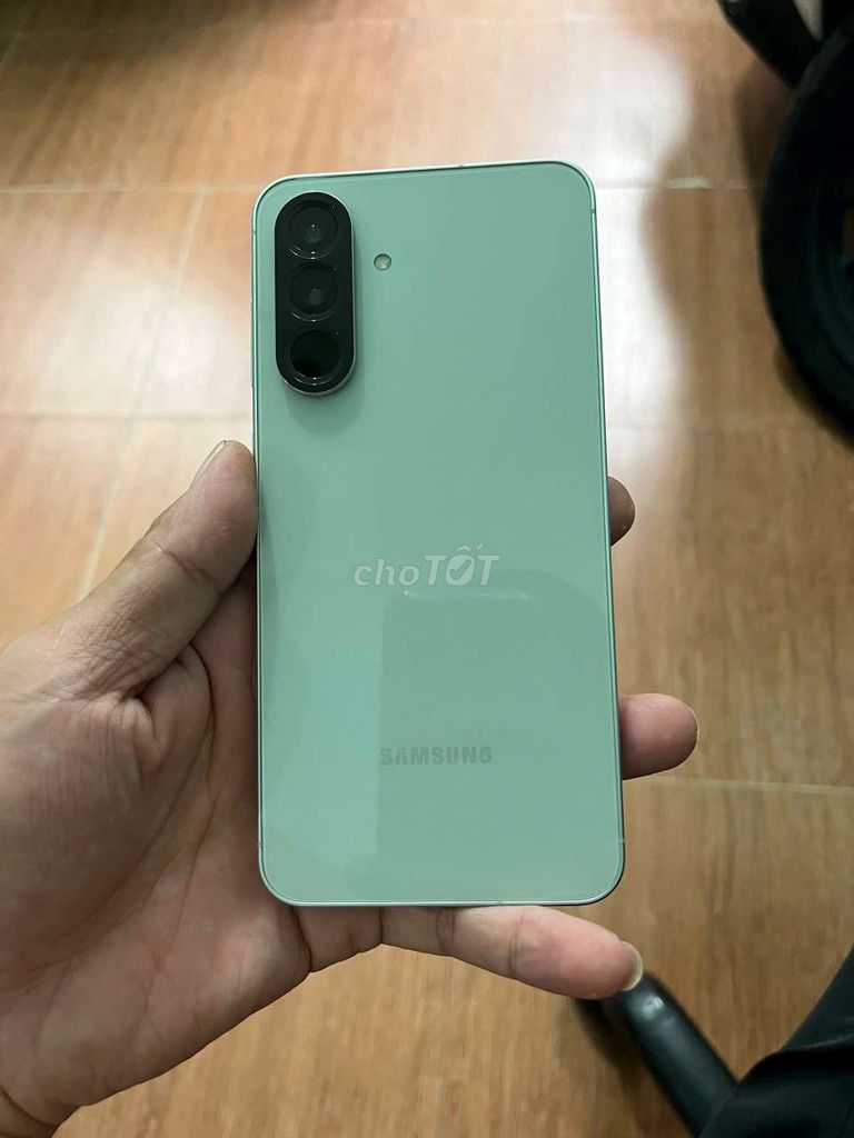 Samsung A56 5G Xanh 8GB/128GB. Mua bán Điện thoại tại Thành phố Vũng Tàu Bà Rịa - Vũng Tàu được đăng bởi david nguyễn hình 1