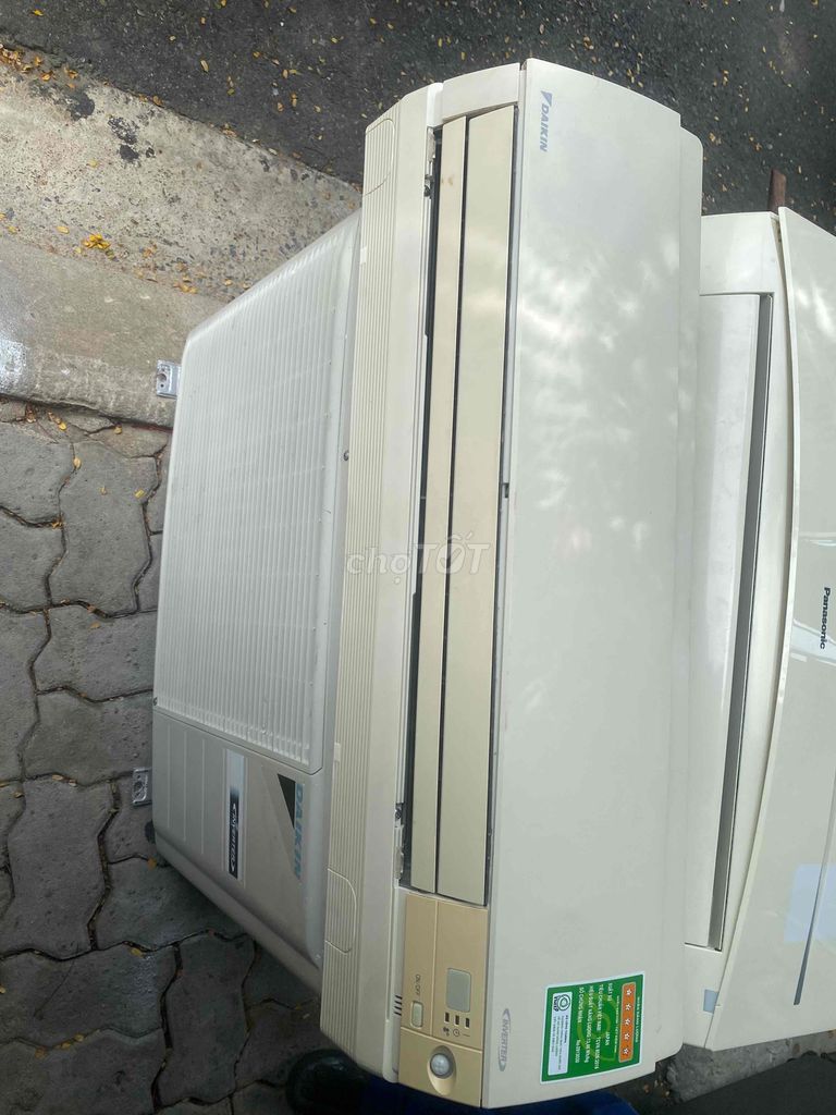 máy lạnh DAIKIN 1hp invecter