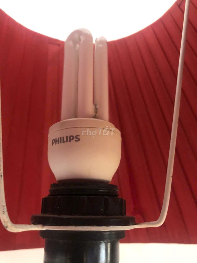 Đèn sàn Philips Đỏ Kim loại Vải Vàng ấm Cũ. Mua bán Đèn tại Quận 10 Tp Hồ Chí Minh được đăng bởi hang tran hình 1