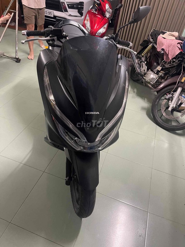 cần bán xe PCX chính chủ, ít đi, đa số chùm mền.. Mua bán Xe máy tại Huyện Bình Chánh Tp Hồ Chí Minh được đăng bởi Cristialam Ho hình 3