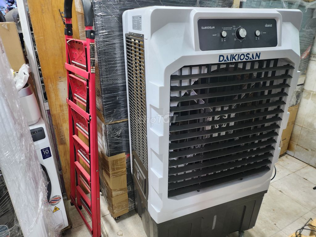 Quạt điều hòa DAIKIOSAN DM204 Hàng trưng bày mới. Mua bán Quạt tại Quận 1 Tp Hồ Chí Minh được đăng bởi KIM Merchant hình 1