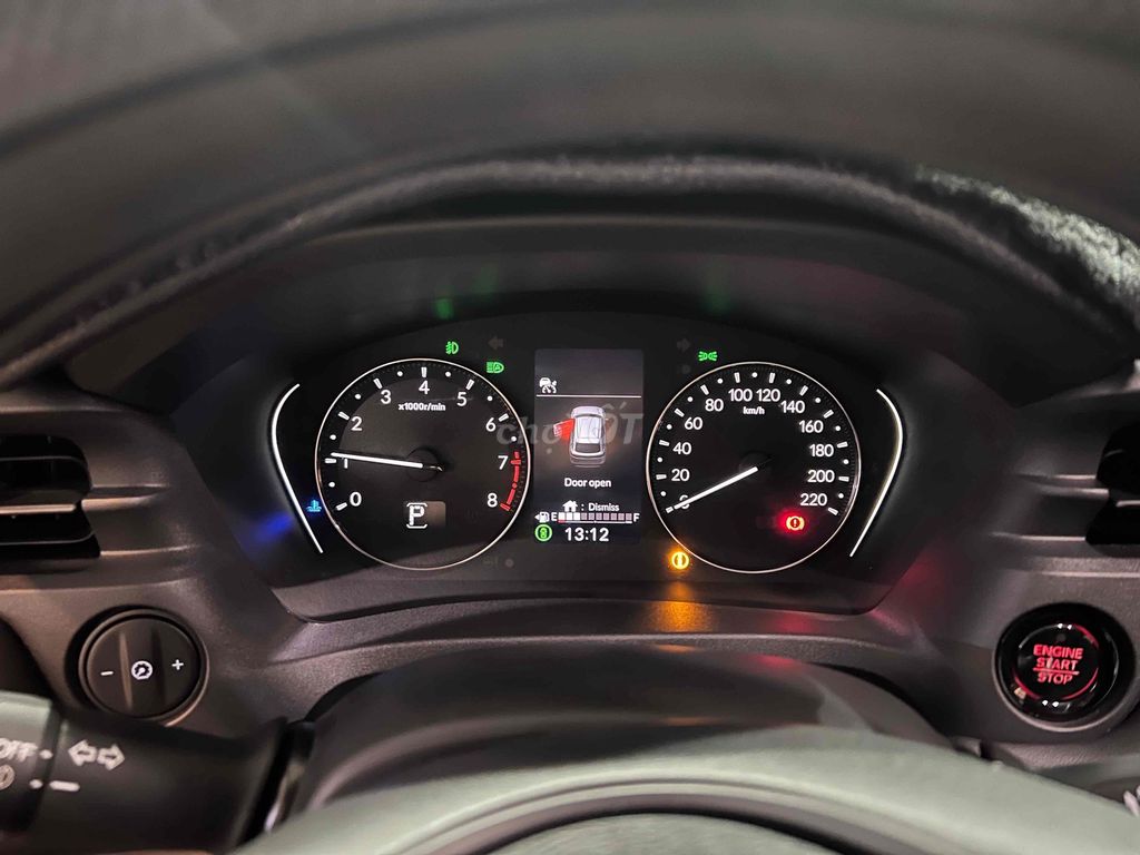 HRV G ĐỎ 2025, SIÊU LƯỚT, XE MỚI BẤM SỐ 5 THÁNG. Mua bán Ô tô tại Quận 7 Tp Hồ Chí Minh được đăng bởi SHOWROOM HONDA ÔTÔ QUẬN 7 hình 5