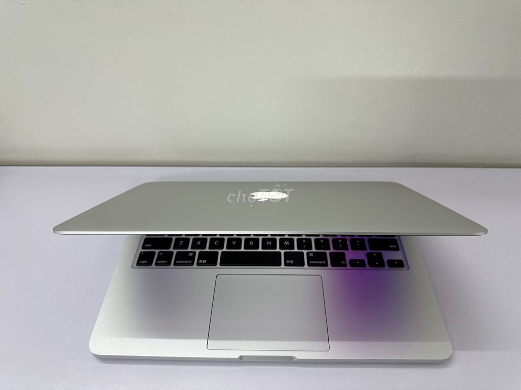 Thanh lý Macbook Pro core i5 13 inch 2015