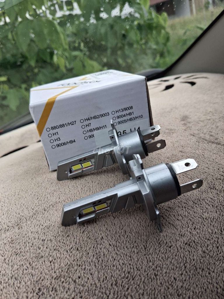 cặp bóng đèn led chân H4. Mua bán Đèn tại Thành phố Thủ Dầu Một Bình Dương được đăng bởi phuong duy hình 1