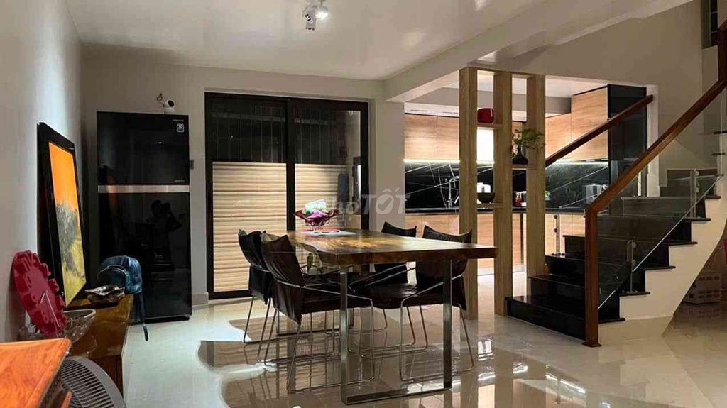 Đỗ Nhuận - Văn Cao Nhà 70 m2 , Kinh Doanh Đỉnh ,ở sướng , giá chốt đẹp