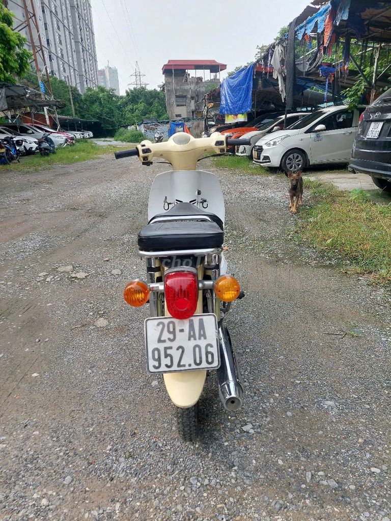 Bán xe Cub 50cc mầu vàng chính chủ. Mua bán Xe máy tại Quận Hoàng Mai Hà Nội được đăng bởi Quân hình 3