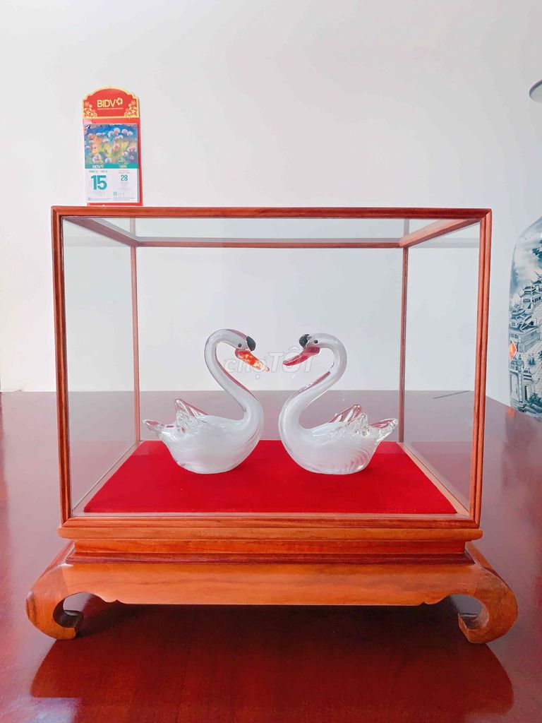 Tủ thiên nga pha lê. Mua bán Đồ sưu tầm, đồ cổ tại Huyện Gia Lộc Hải Dương được đăng bởi Điện máy nhật úc hình 1