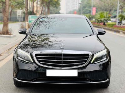 Mercedes C200 2020 Exclusive 64000 km Đen. Mua bán Ô tô tại Quận Bắc Từ Liêm Hà Nội được đăng bởi Nguyễn Quân