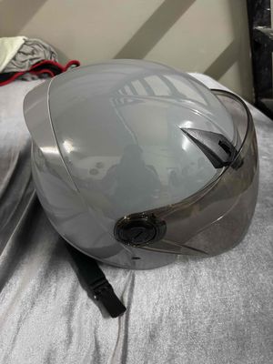 Mũ bảo hiểm 3 Phần 4 Royal Helmet. Mua bán Phụ kiện thời trang khác tại Quận 7 Tp Hồ Chí Minh được đăng bởi Nguyễn Hữu Nghĩa