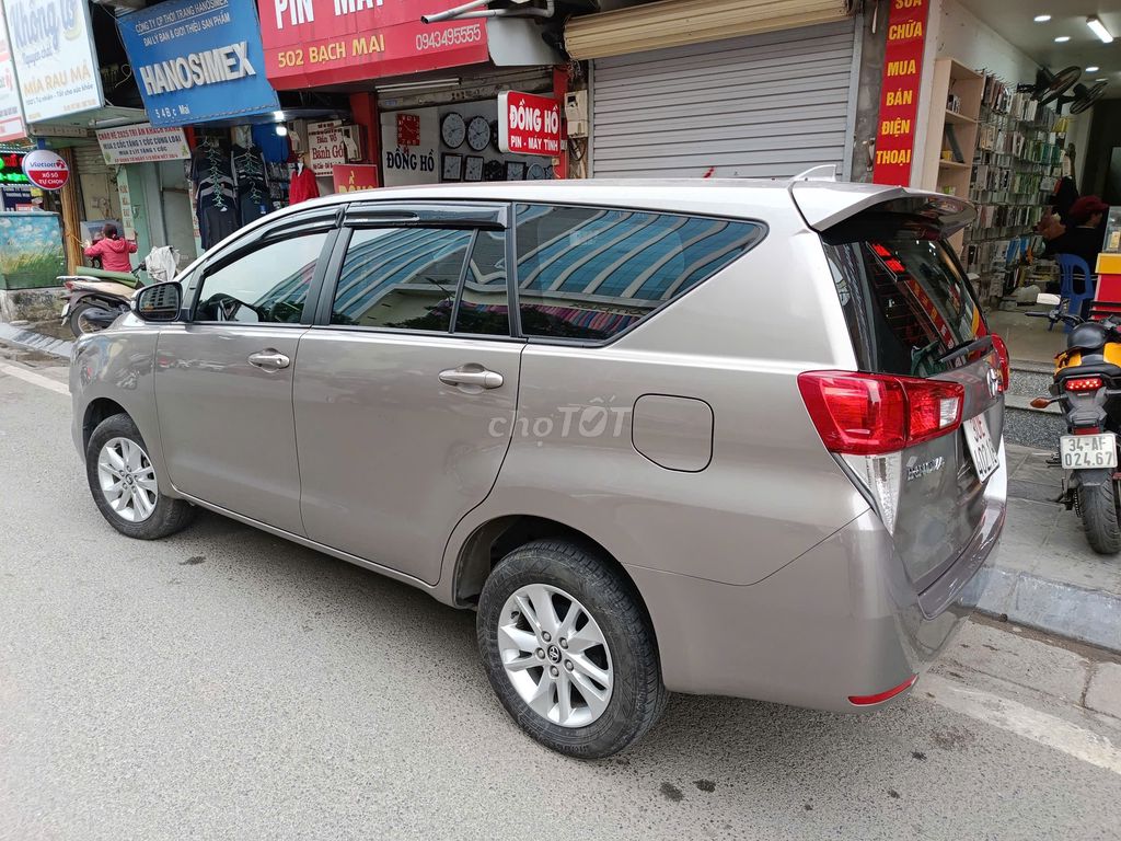 Toyota Innova 2016 2.0E - 29000 km. Mua bán Ô tô tại Quận Hai Bà Trưng Hà Nội được đăng bởi Trần Hùng hình 13