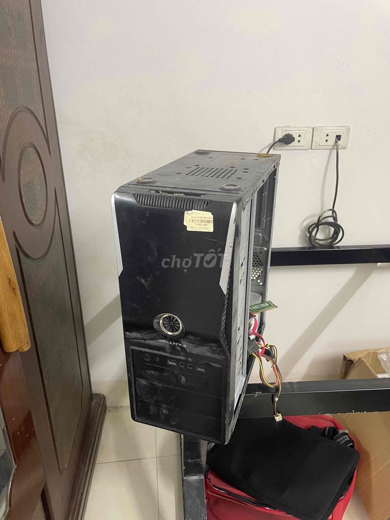 Máy tính để bàn 4GB/120GB Không hoạt động. Mua bán Máy tính để bàn tại Quận Thanh Xuân Hà Nội được đăng bởi TrầnK hình 1