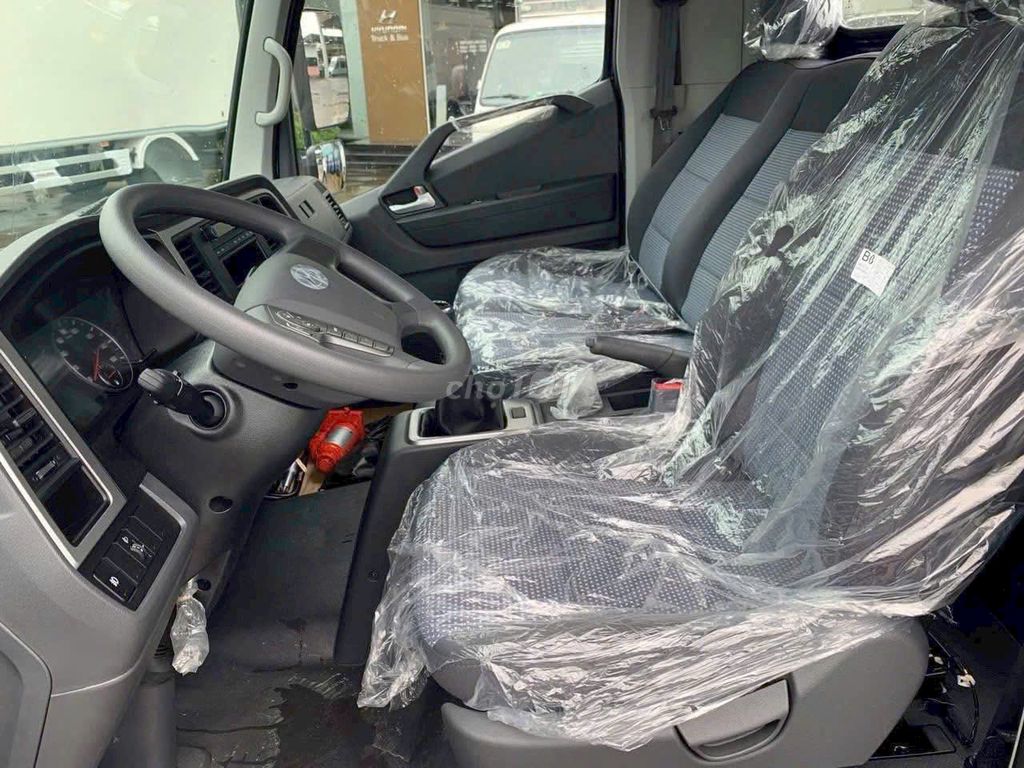 Xe Tải Hyundai Mighty EX900XL Gắn Cẩu Unic 3 Tấn. Mua bán Xe tải, xe ben tại Thành phố Thuận An Bình Dương được đăng bởi Ngọc Minh hình 4