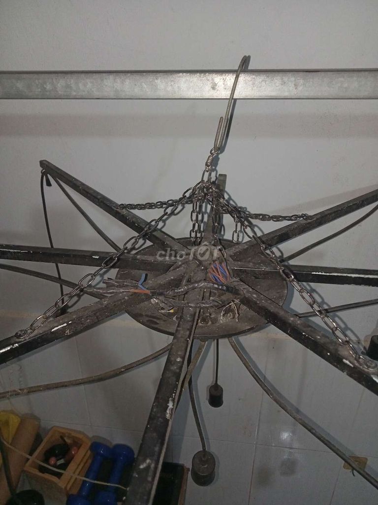 Bán đèn chùm y như hình 350k