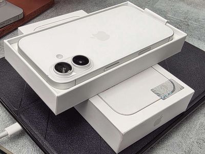 Apple iPhone 17 256GB Trắng Mới