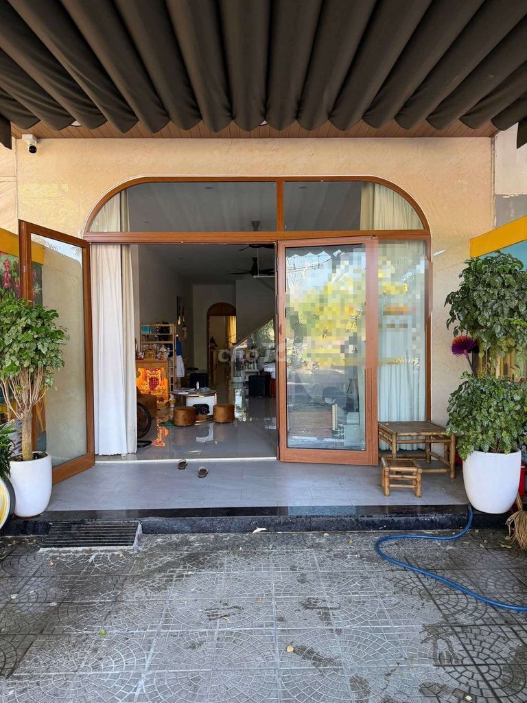 Аренда · 3 комн. · 100 м² · Quận Cẩm Lệ, ул. Đường Văn Tiến Dũng