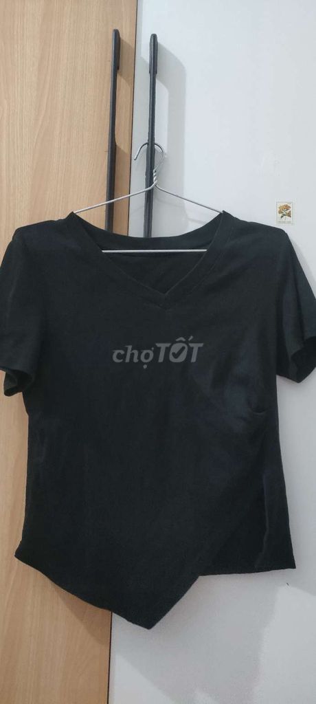 Áo thun nữ Đen. Mua bán Quần áo tại Huyện Cờ Đỏ Cần Thơ được đăng bởi van hình 1