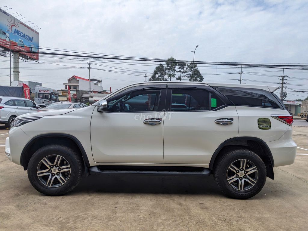 FORTUNER 2.4MT ĐI LƯỚT 18,000KM. Mua bán Ô tô tại Huyện Long Thành Đồng Nai được đăng bởi Lộc Xe Cũ Toyota Đông Sài Gòn Nguyễn Văn Lượng hình 4