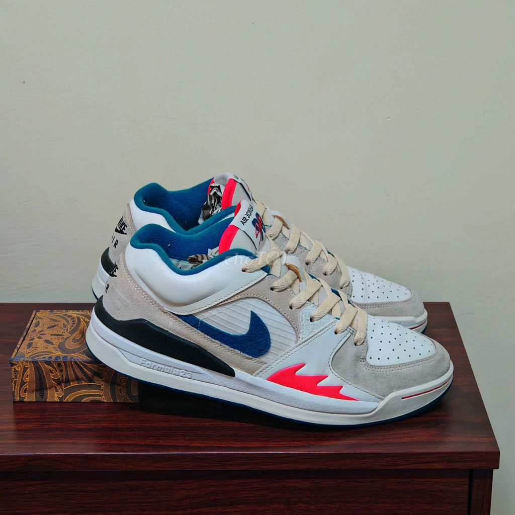 [CHÍNH HÃNG] Giày Nike Air Jordan Stadium 90. Mua bán Giày dép tại Thành phố Biên Hòa Đồng Nai được đăng bởi chú CÔNG AN bán giày CHÍNH HÃNG hình 1
