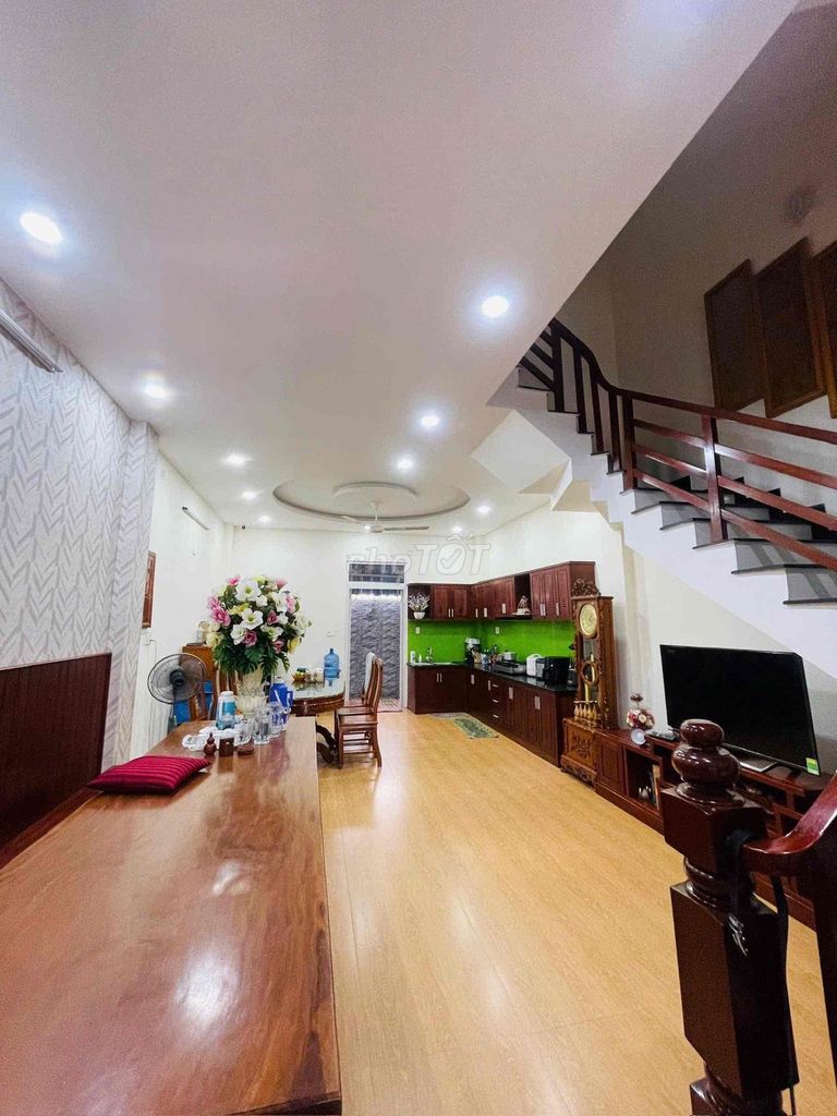 Аренда · 3 комн. · 82 м² · Thành phố Nha Trang, ул. Lê Hồng Phong