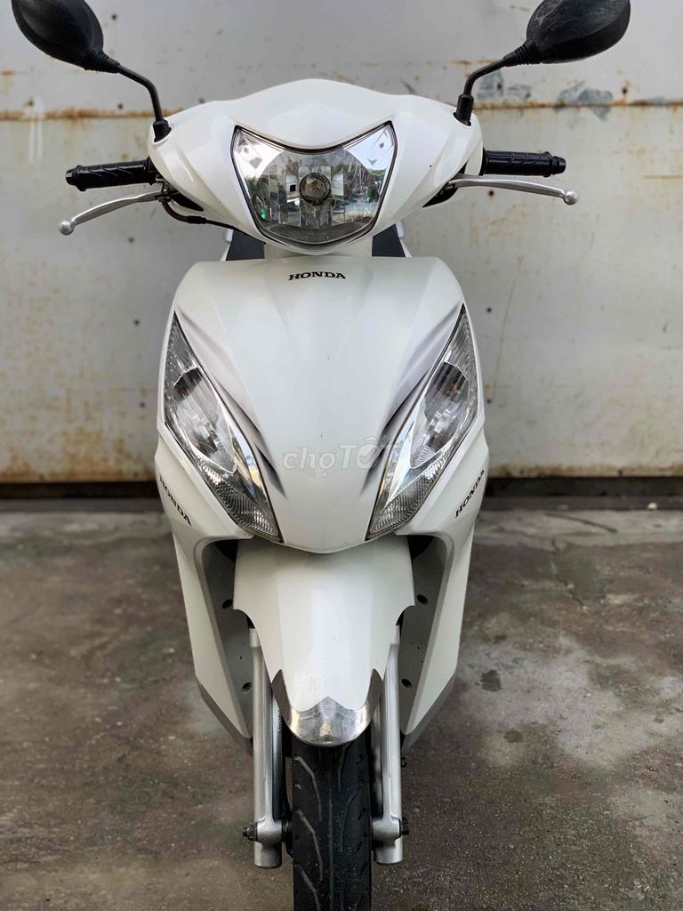 vision zin êm , gọn nhẹ lợi xăng. Mua bán Xe máy tại Thành phố Qui Nhơn Bình Định được đăng bởi bách hình 4