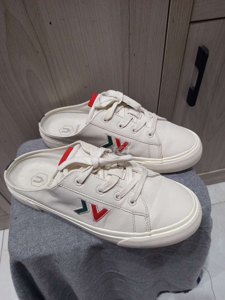 Giày sục thể thao Kicks.V Trắng 40. Mua bán Giày dép tại Quận 7 Tp Hồ Chí Minh được đăng bởi giày xi ANH VŨ hình 1