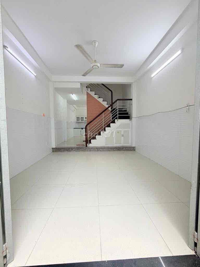 Nhà 3 Tầng Đúc, Ngay Gò Dầu, Sát Mặt Tiền