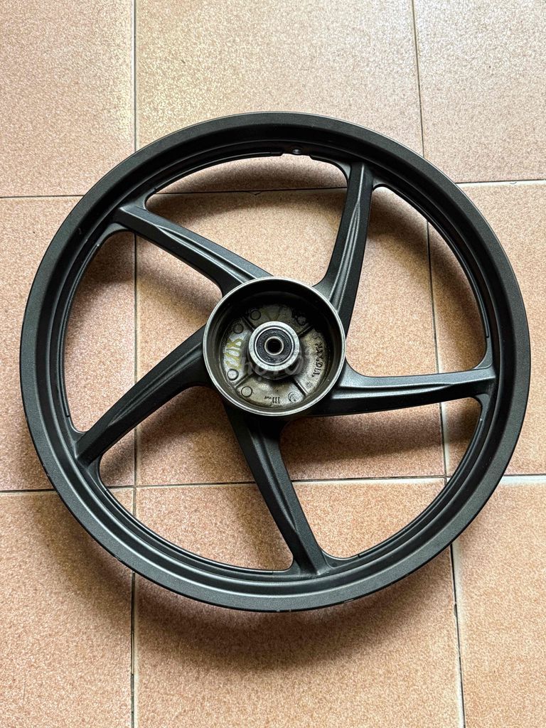 Mâm xe. Mua bán Phụ tùng xe tại Thành phố Nha Trang Khánh Hòa được đăng bởi Võ Hùng hình 4