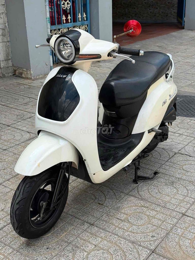 Скутер Diamond 50cc белый, б/у