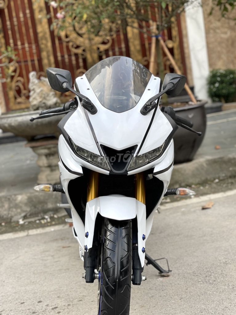 Yamaha R15 Trắng. Mua bán Xe máy tại Quận Hoàng Mai Hà Nội được đăng bởi Phú Lý hình 5