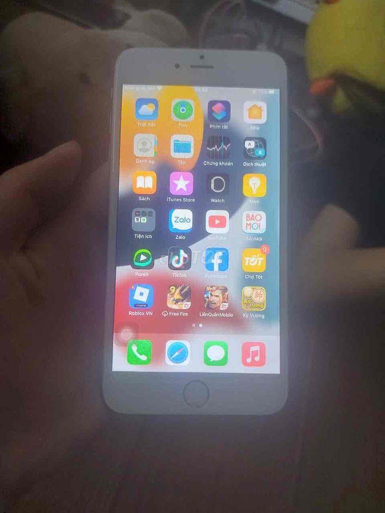 iPhone 6s Plus 32GB quốc tế còn mới giá rẻ. Mua bán Điện thoại tại Quận Hoàng Mai Hà Nội được đăng bởi nguyenthudiep hình 1