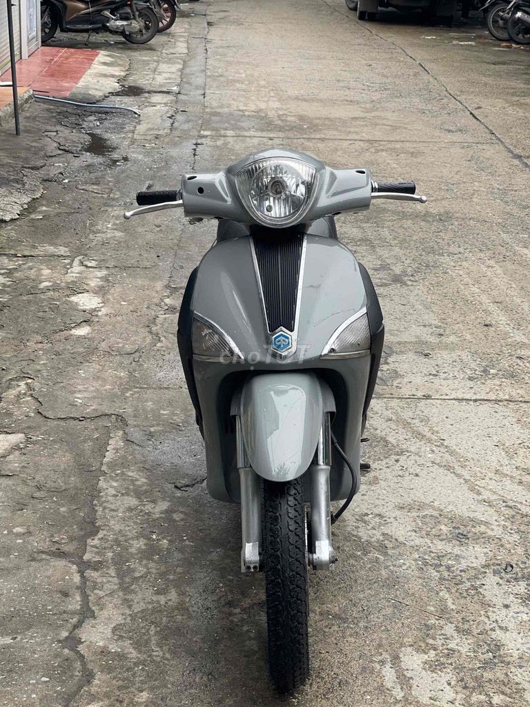 Piaggio Liberty серый скутер