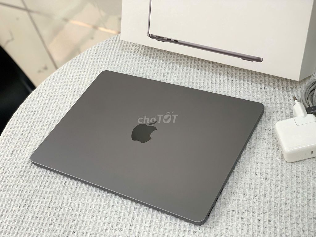 Macbook Air M2 8/256GB Pin95 zin ốc chính hãng DMX