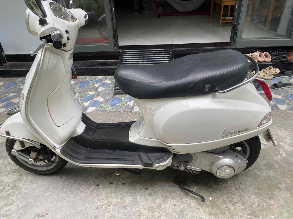 Vespa ie phun xăng 2011 xe zin 100% tuyệt đẹp. Mua bán Xe máy tại Quận 5 Tp Hồ Chí Minh được đăng bởi JM hình 7
