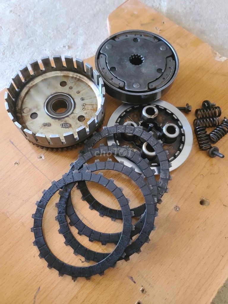 Bán ve chai bộ nồi Jupiter như hình.. Mua bán Phụ tùng xe tại Huyện Xuyên Mộc Bà Rịa - Vũng Tàu được đăng bởi Trương Lộc hình 1