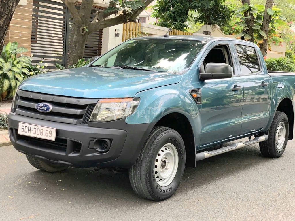 FORD RANGER SỐ SÀN 2 CẦU 4X4 CỰC KHỎE. Mua bán Ô tô tại Quận 7 Tp Hồ Chí Minh được đăng bởi Tuấn  hình 8