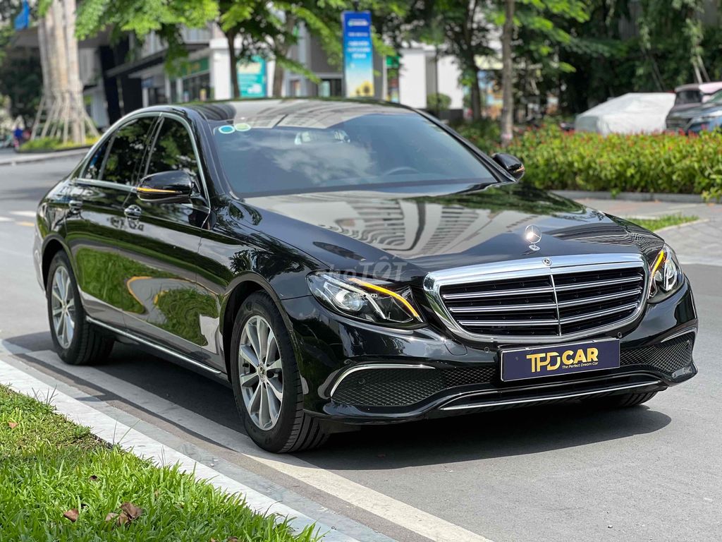 Mercedes E200 2019 Siu Lướt 23000 km. Mua bán Ô tô tại Quận Bình Tân Tp Hồ Chí Minh được đăng bởi Hoàng Thọ TPD Car hình 3