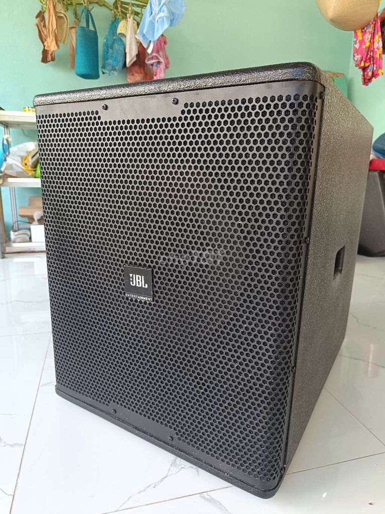 Thanh lý con sub điện JBL bass40cm