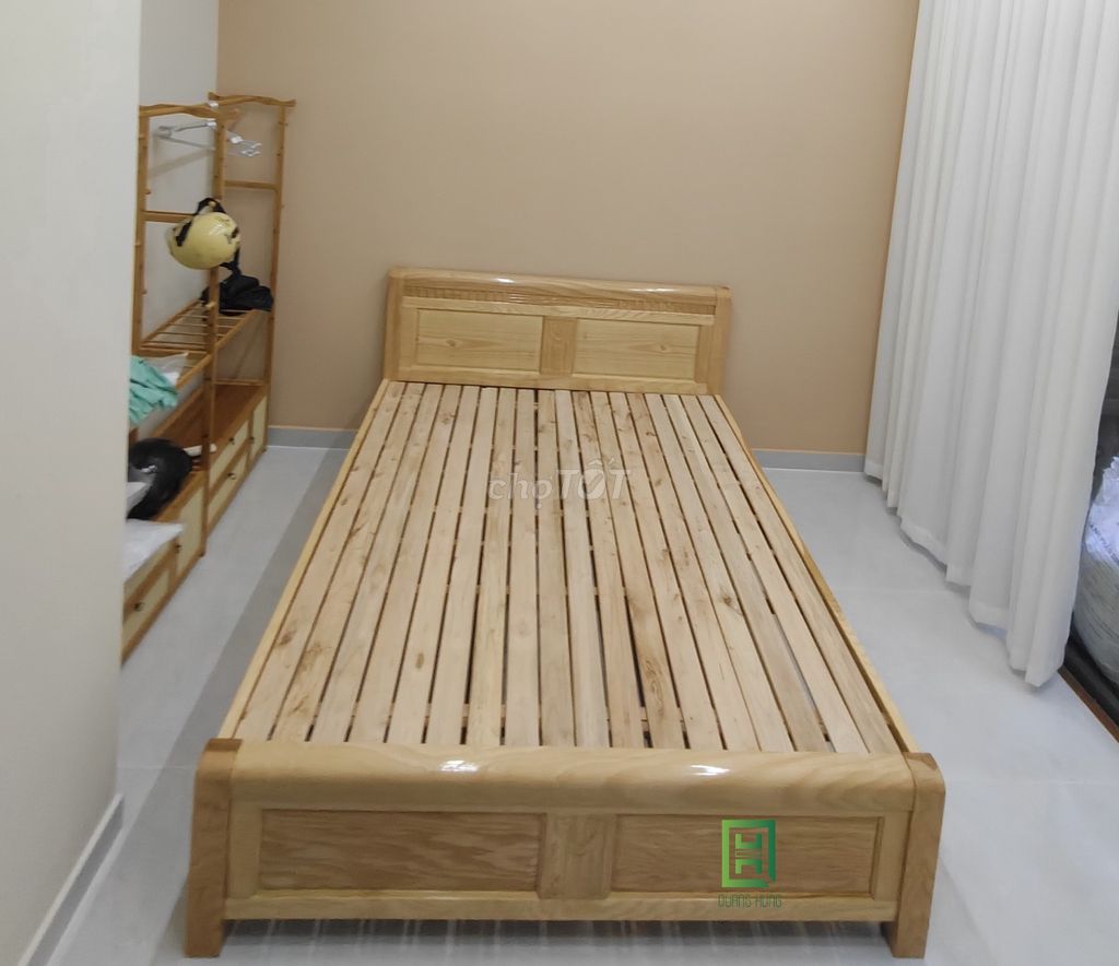 GIƯỜNG GỖ SỒI CỨNG CÁP - GIƯỜNG GỖ XỊN XÒ - GIƯỜNG. Mua bán Giường, chăn ga gối nệm tại Thành phố Thủ Đức Tp Hồ Chí Minh được đăng bởi LÊ VĂN HÙNG hình 1