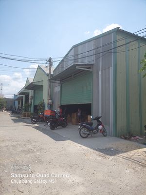 Cho thuê nhà xưởng 450m2 tại đường vườn lài phường an phú đông quận 12