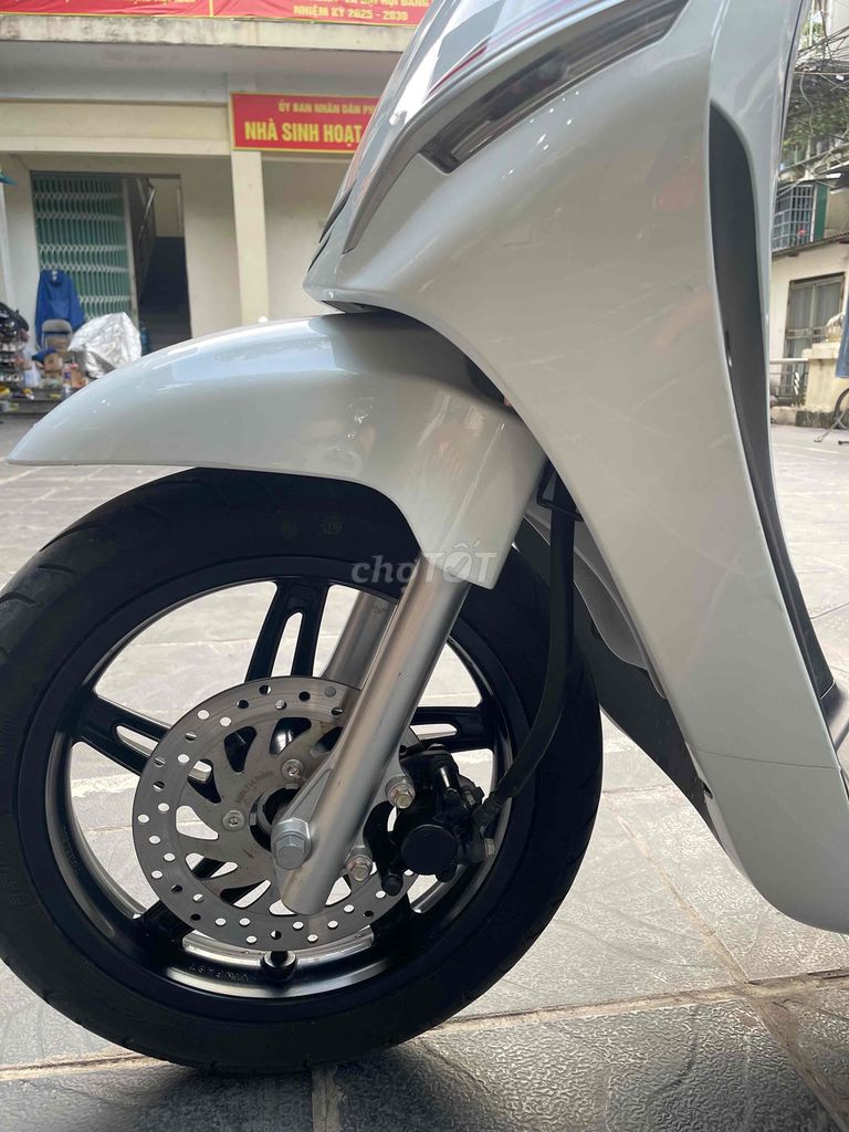 xe máy điện feliz s 2024 đi 4k km đẹp như mới.. Mua bán Xe điện tại Quận Thanh Xuân Hà Nội được đăng bởi Trần Phú hình 6