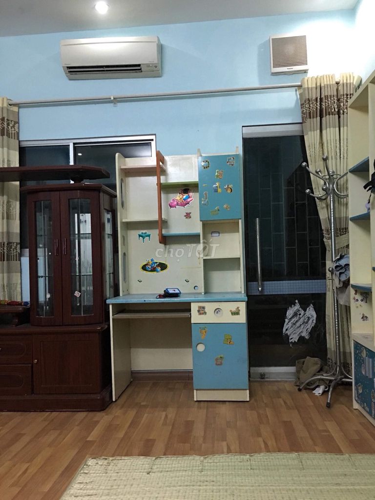 Комната в аренду в переулке Ле Куанг Дао, Ханой