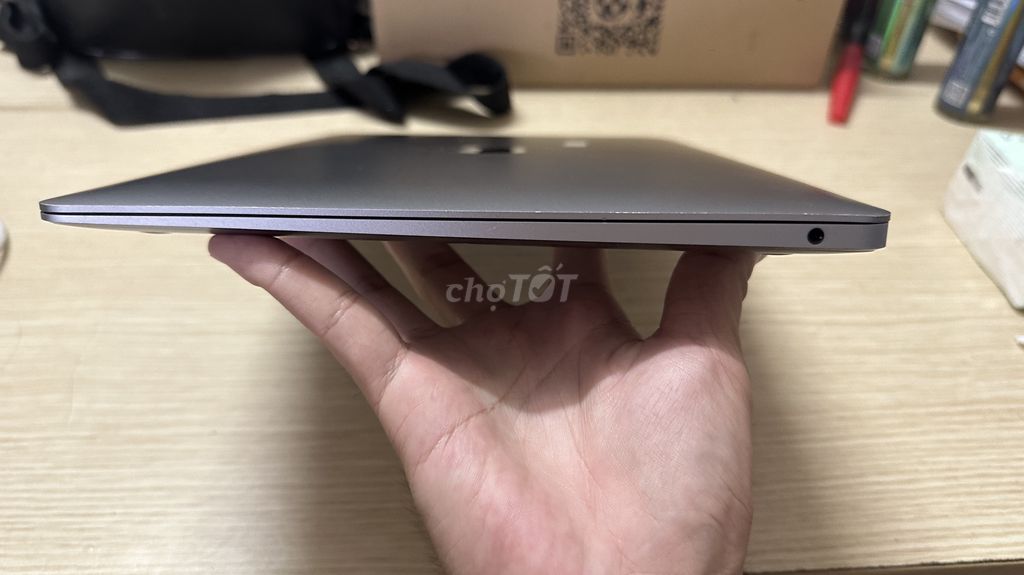 Macbook Air M1 8GB/256GB Space Grey đã qua sử dụng