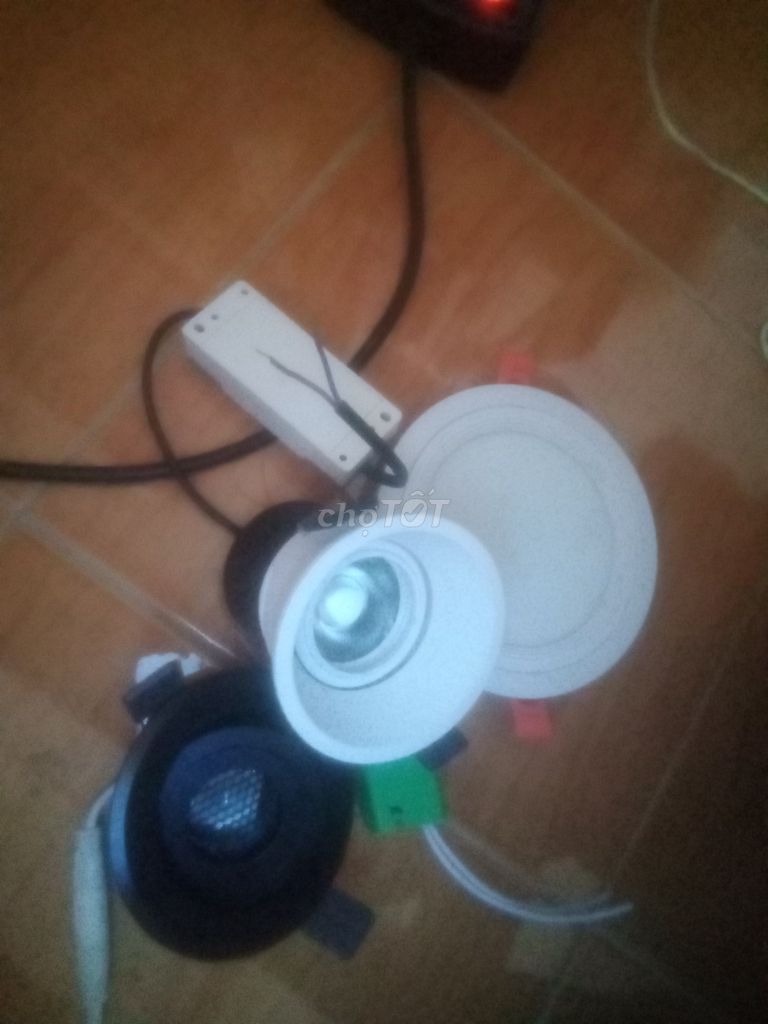 Bóng đèn LED 12W Trắng, vàng. Mua bán Đèn tại Quận 6 Tp Hồ Chí Minh được đăng bởi ASIA CaM hình 1