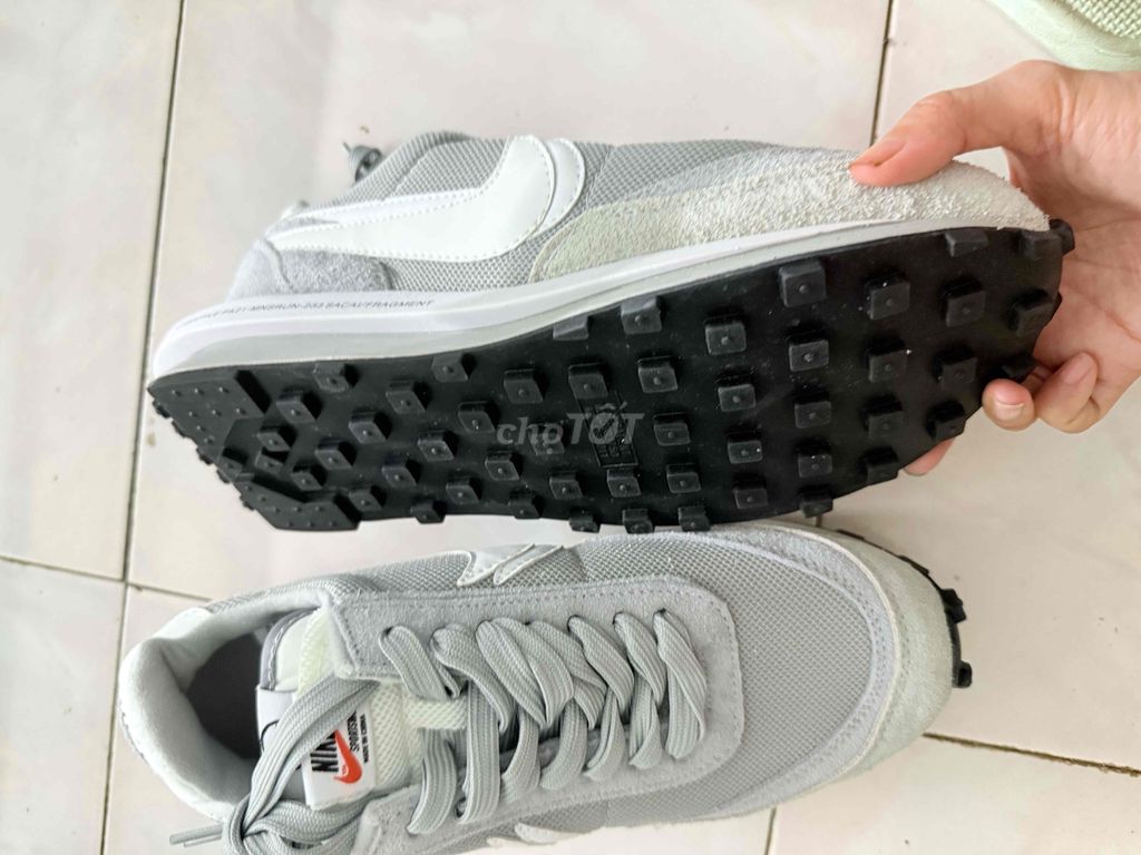 giầy size 42
