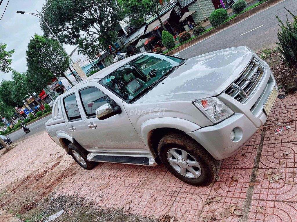 Isuzu Dmax 2008 - 200000 km. Mua bán Ô tô tại Huyện Đắk Mil Đắk Nông được đăng bởi Tuan hình 2