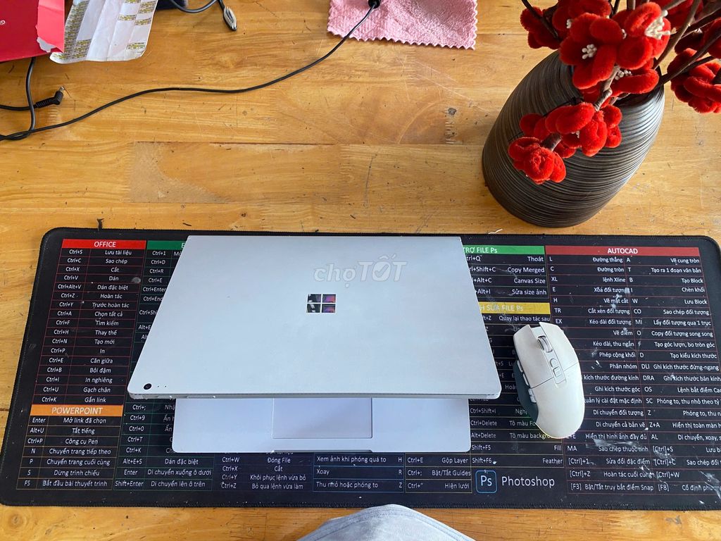 Microsoft Surface Book i7 8GB/256GB. Mua bán Laptop tại Thành phố Buôn Ma Thuột Đắk Lắk được đăng bởi Vi Tính Tây Nguyên hình 1