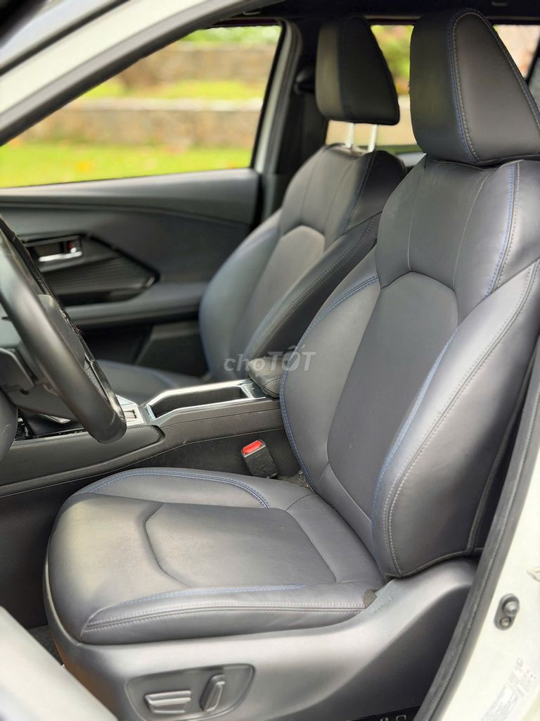 Yaris Cross CVT 2024 Đi 19.000km Full BD Hãng. Mua bán Ô tô tại Quận 10 Tp Hồ Chí Minh được đăng bởi Tuấn Ô Tô Cũ Sài Gòn hình 6